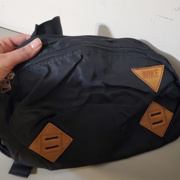90s Nike Convertible Vintage Fanny Pack Packable Backpack Travel Bag Festival - Picture 5 of 10